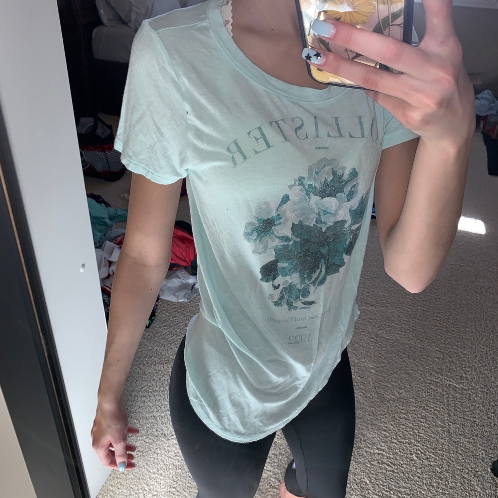 Light blue T-shirt